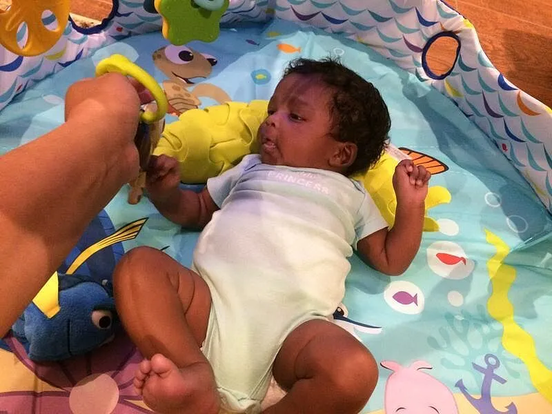 Disney Baby Finding Nemo Mr. Ray Spielbogen mit Licht Musik