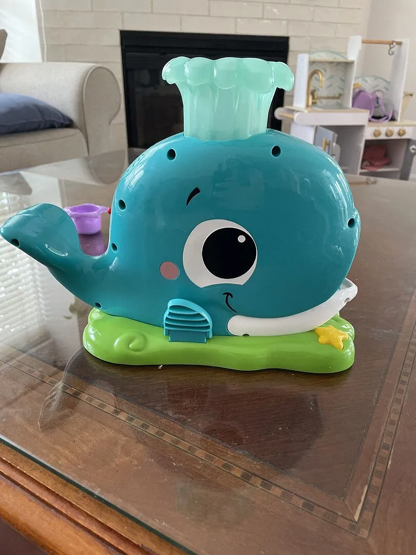 Bright Starts Silly Spout Whale Ball Popper Kugelspiel 3 Bälle mit Licht