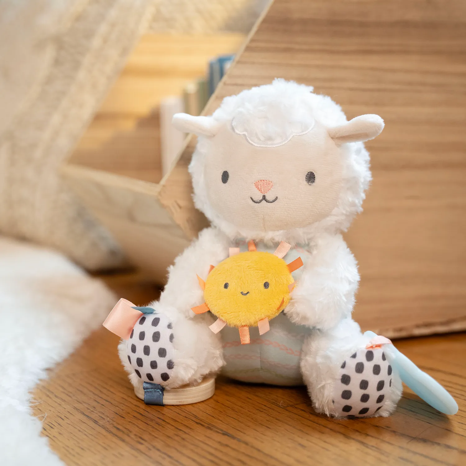 Ingenuity Calm Springs Sheppy Kuscheltier Schaf mit Beißring