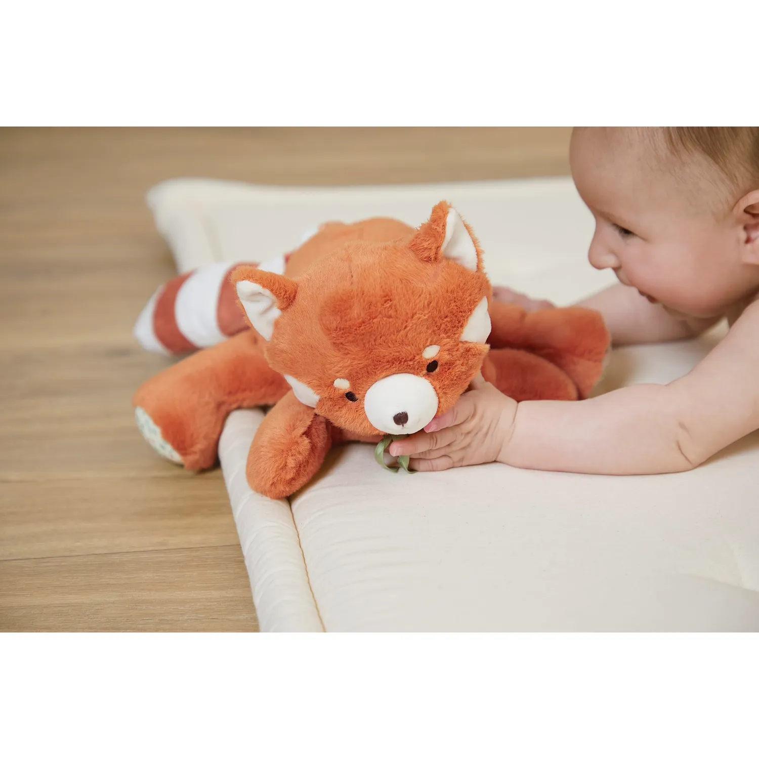 Kaloo Petit Calme Roter Panda Kuscheltier 28 cm gewichtet
