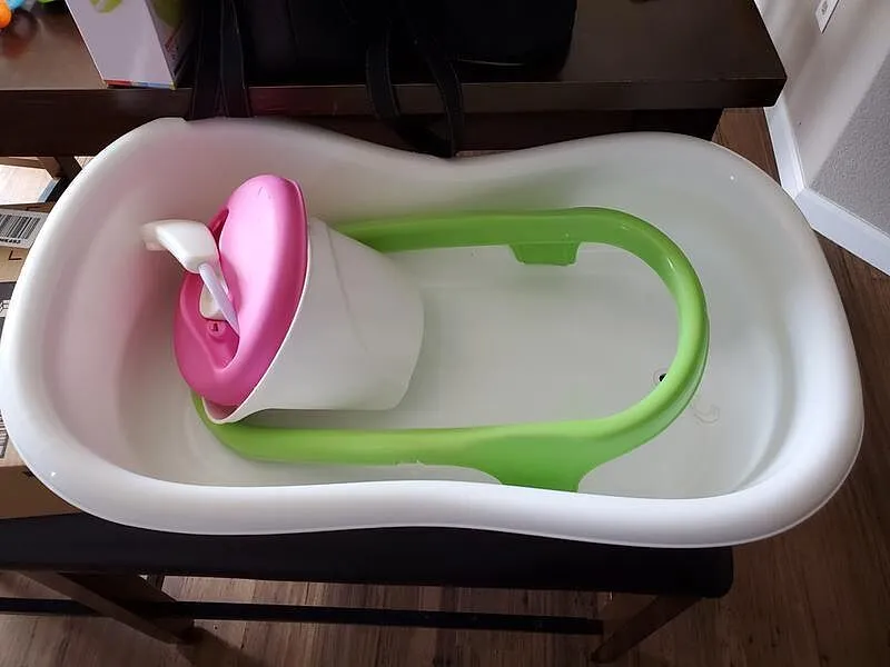 Summer Infant Marble Wave Babybadewanne mit Dusche 0-24 Monate